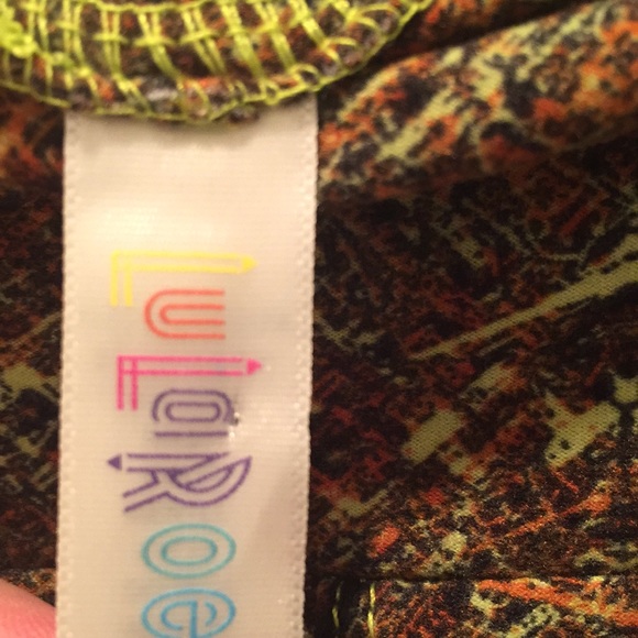 LulaRoe leggings one size - Picture 3 of 3